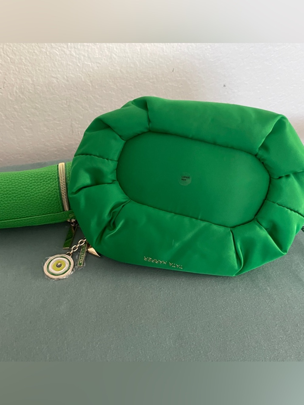 Tata Harper Cosmetic Bag Set Green Drawstring Makeup Pouch Travel Toiletry Case - Picture 3 of 6